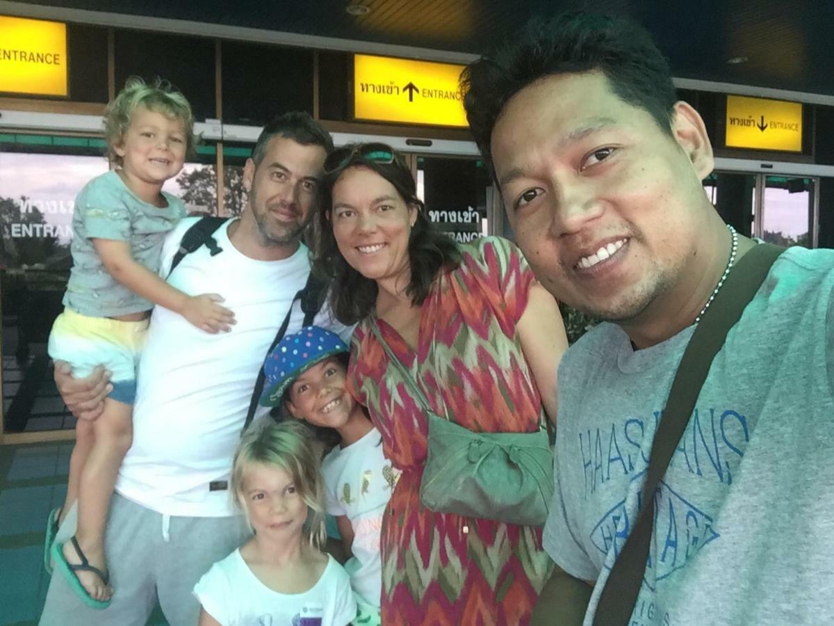 You In House Urt Surathani Airport Surat Thani Bagian luar foto