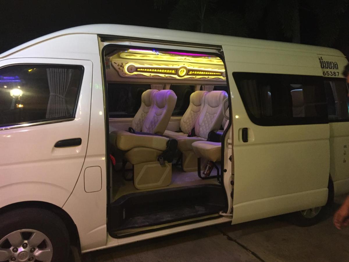 You In House Urt Surathani Airport Surat Thani Bagian luar foto